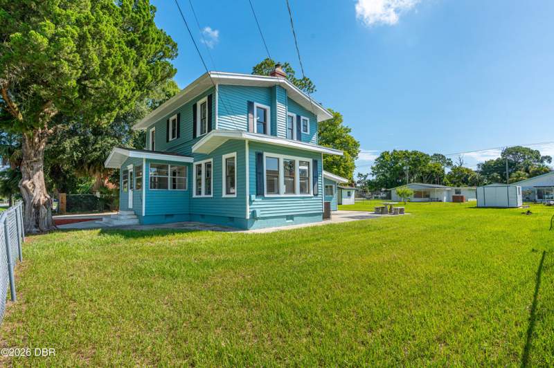 4 bedroom Single Family Residence at 1591 Birmingham Avenue, Flomich Gardens, Daytona Beach — photo 4