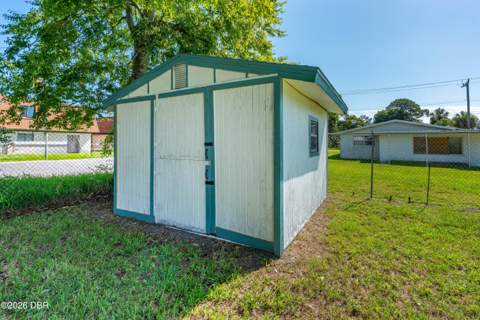 1591 Birmingham Avenue, Daytona Beach FL - photo 9 of 76