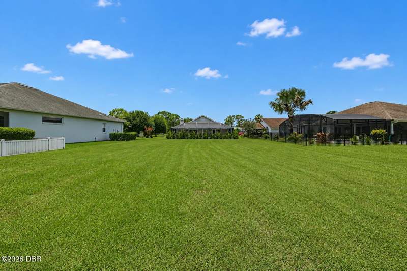 2 bedroom Single Family Residence at 2013 Beaver Creek Drive, Spruce Creek Fly In, Port Orange — photo 4