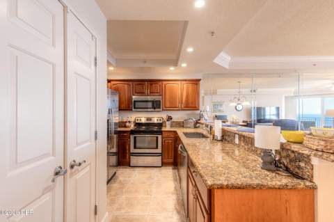 2403 S Atlantic Avenue #910, Daytona Beach Shores FL - photo 15 of 28