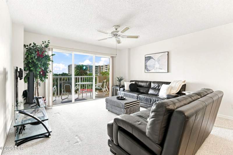 2 bedroom Condominium at 3 Oceans West Boulevard #3A7, Oceans Cloverleaf Condo, Daytona Beach Shores — photo 5