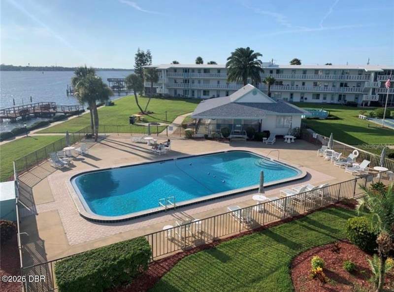 1 bedroom Condominium at 3009 N Halifax Avenue #2, Daytona Beach Harbour Apts Inc, Daytona Beach — photo 2