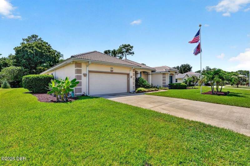 4 bedroom Single Family Residence at 725 Sea Duck Drive, Pelican Bay, Daytona Beach — photo 4