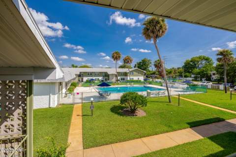 840 Center Avenue #10, Holly Hill FL - photo 15 of 32