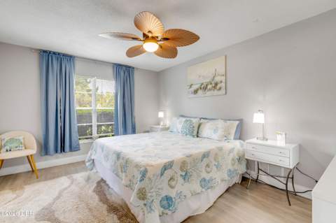 2952 Carriage Drive, South Daytona FL - photo 14 of 35