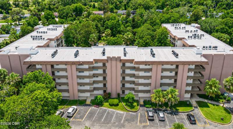 2 bedroom Condominium at 640 N Nova Road #209, Tomoka Oaks Condo North, Ormond Beach — photo 3