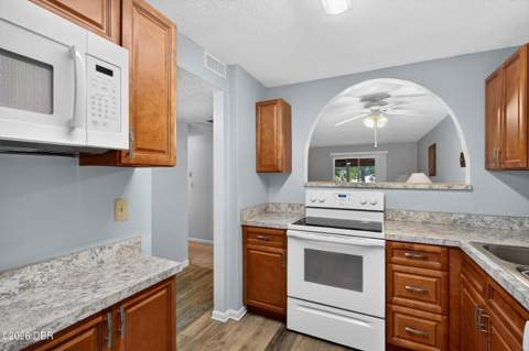 640 N Nova Road #209, Ormond Beach FL - photo 7 of 32