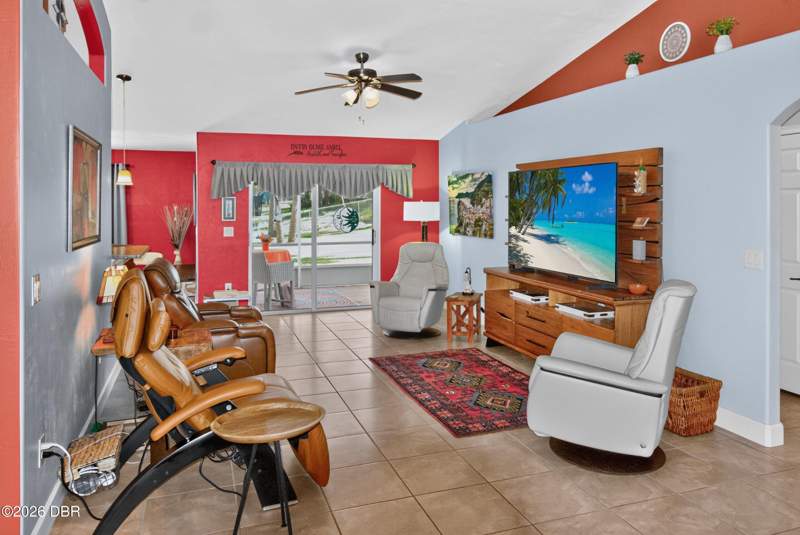 3 bedroom Single Family Residence at 121 Harrison Road, Bridgeport Heights, Daytona Beach — photo 4
