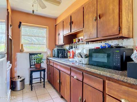 1304 Crestview Avenue, Daytona Beach FL - photo 15 of 40