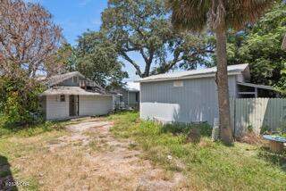 2 bedroom Single Family Residence at 821 N Ridgewood Avenue, Highland Park, Daytona Beach — photo 4