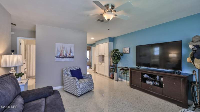 2 bedroom Single Family Residence at 4006 Cardinal Boulevard, Wilbur By The Sea, Port Orange — photo 3