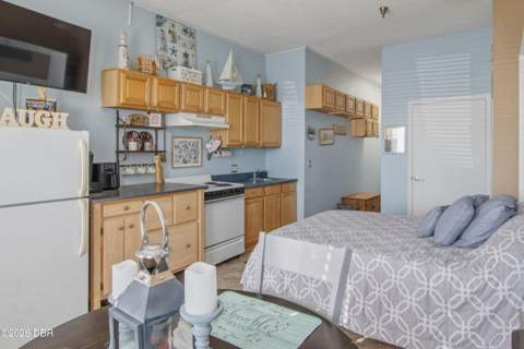701 S Atlantic Avenue #112, Daytona Beach FL - photo 10 of 17