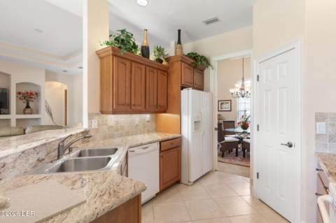 3 Cochran Lane, Palm Coast FL - photo 10 of 84
