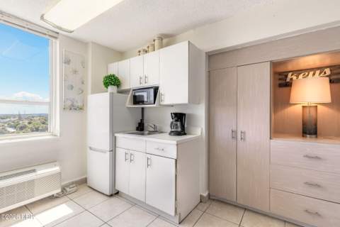 701 S Atlantic Avenue #621, Daytona Beach FL - photo 7 of 25