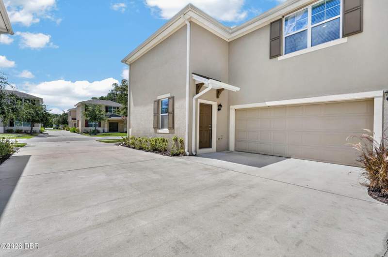 3 bedroom Townhouse at 1655 Pham Drive, Port Orange, Port Orange — photo 3