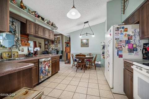 2372 Mitchell Island Road, Deltona FL - photo 7 of 26