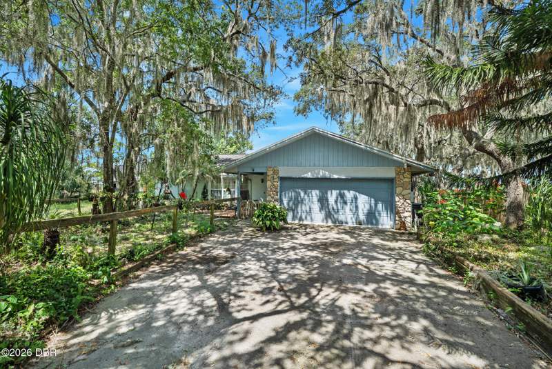 3 bedroom Single Family Residence at 2372 Mitchell Island Road, Not In Subdivision, Deltona — photo 2