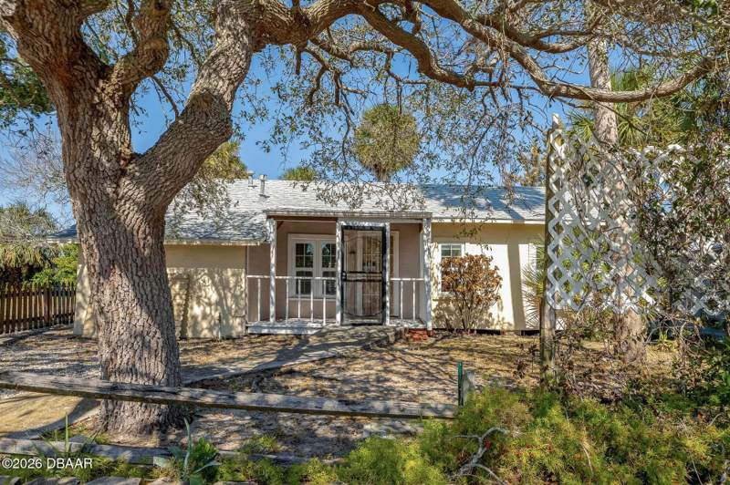 2 bedroom Single Family Residence at 327 Mobile Avenue, Silver Terrace, Daytona Beach — photo 4