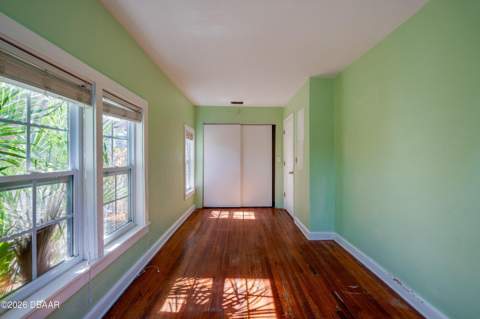 327 Mobile Avenue, Daytona Beach FL - photo 17 of 37