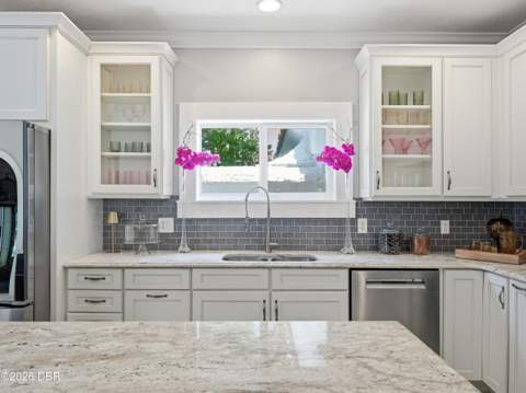 636 N Riverside Drive, New Smyrna Beach FL - photo 14 of 77