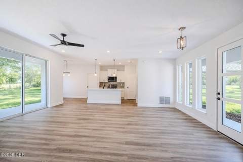21 Lamar Lane, Palm Coast FL - photo 6 of 38
