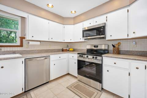 92 Ridge Field Place, Ormond Beach FL - photo 13 of 38