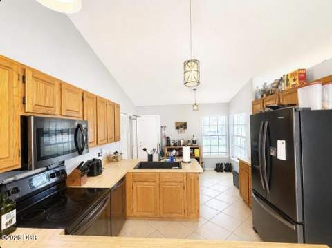 561 Astoria Drive, DeLand FL - photo 9 of 35