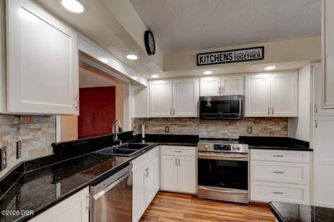 3246 Vail View Drive, Port Orange FL - photo 9 of 58