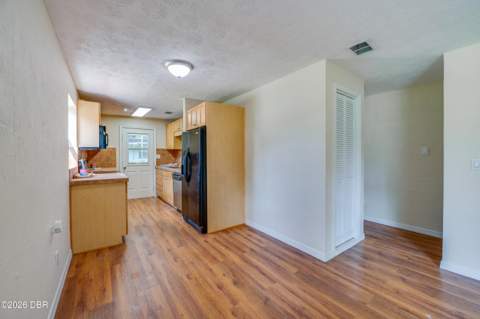 1220 Leon Lane, Daytona Beach FL - photo 9 of 34