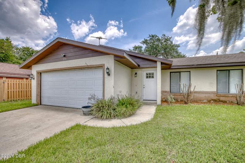 3 bedroom Single Family Residence at 208 Avon Court, Cambridge, Port Orange — photo 3