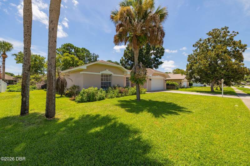 4 bedroom Single Family Residence at 4585 Miles Drive, Woodlake, Port Orange — photo 4