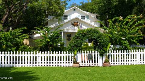 1112 Palmetto Street, New Smyrna Beach FL - photo 9 of 53