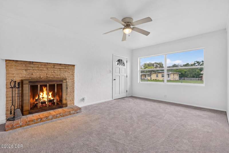 4 bedroom Single Family Residence at 7 Jeanette Drive, Not In Subdivision, DeLand — photo 4