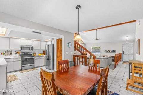 285 Bayridge Court, Ormond Beach FL - photo 10 of 43