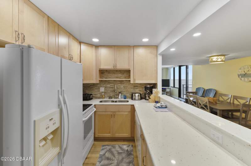 2 bedroom Condominium at 3051 S Atlantic Avenue #1004, Oceans 1 Condo, Daytona Beach Shores — photo 3