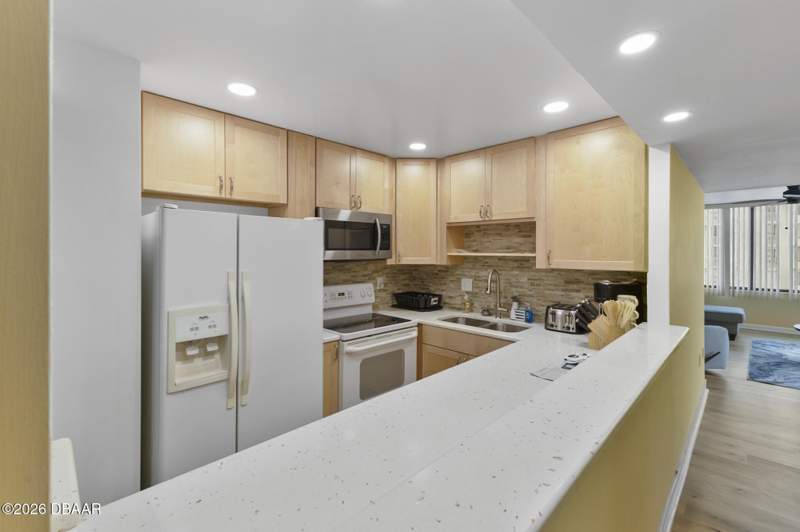 2 bedroom Condominium at 3051 S Atlantic Avenue #1004, Oceans 1 Condo, Daytona Beach Shores — photo 4