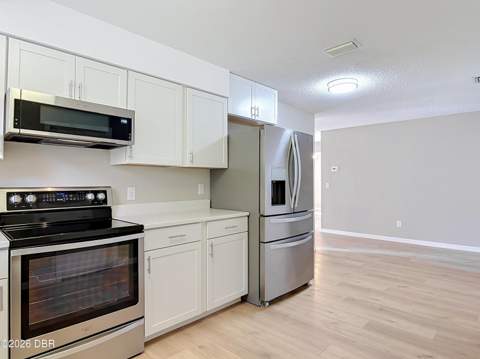 651 W Blue Lake Terrace, DeLand FL - photo 10 of 47