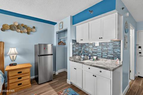 1909 S Atlantic Avenue #424, Daytona Beach Shores FL - photo 6 of 25