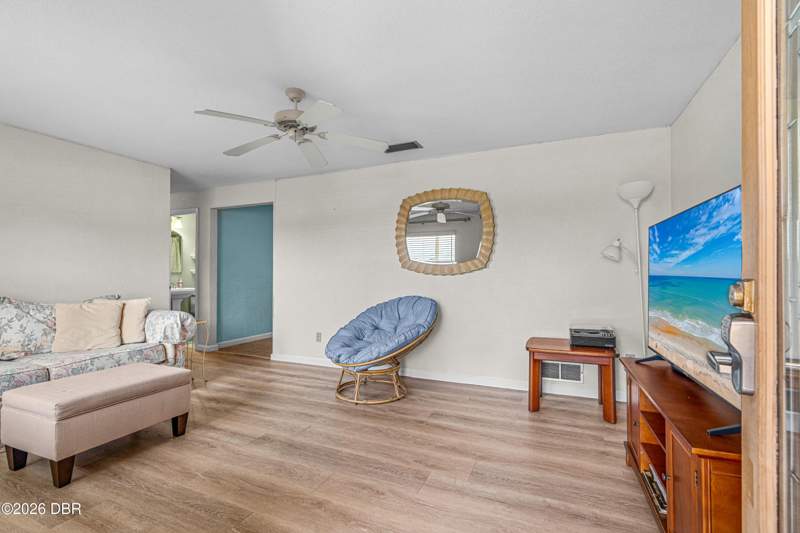 3 bedroom Single Family Residence at 2955 Carriage Drive, Lantern Park, South Daytona — photo 4