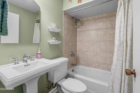 2955 Carriage Drive, South Daytona FL - photo 23 of 35