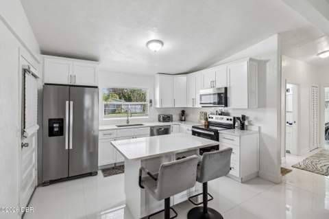 160 Ponce De Leon Drive, Ormond Beach FL - photo 6 of 23