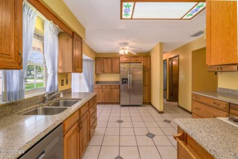 229 Georgetowne Boulevard, Daytona Beach FL - photo 10 of 33