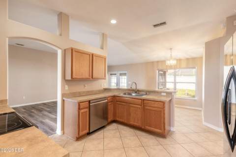 26 Edgely Lane, Palm Coast FL - photo 7 of 46