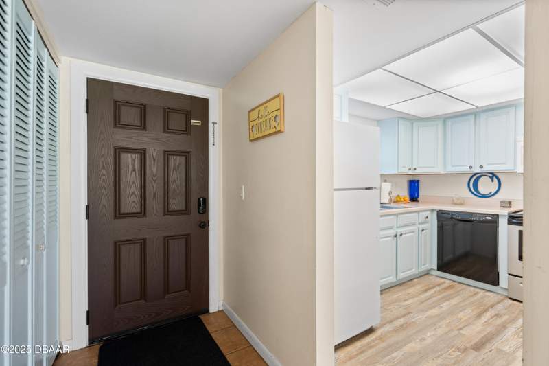 2 bedroom Condominium at 2100 Ocean Shore Boulevard #1150, Breakers, Ormond Beach — photo 3
