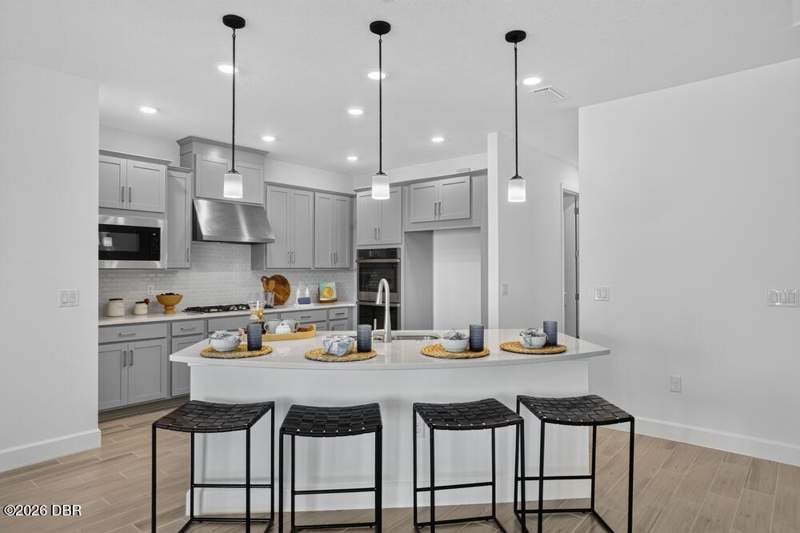 5 bedroom Single Family Residence at 668 Junonia Boulevard, Ardisia Park, New Smyrna Beach — photo 2