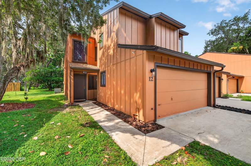 2 bedroom Townhouse at 12 Park Terrace, Park Place, Ormond Beach — photo 3
