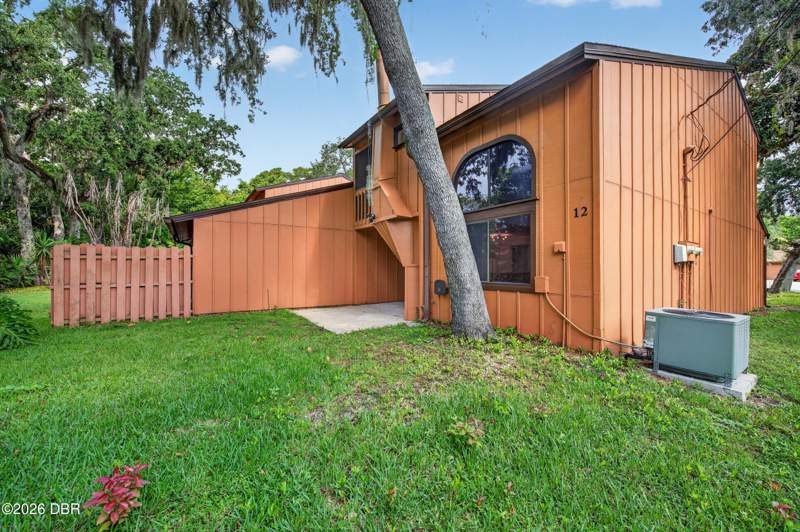 2 bedroom Townhouse at 12 Park Terrace, Park Place, Ormond Beach — photo 5