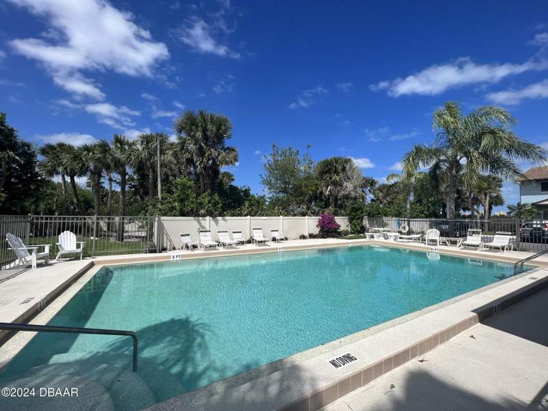 2 bedroom Townhouse at 3333 S Ridgewood Avenue #23, Intracoastal Villas Condo, Port Orange — photo 3