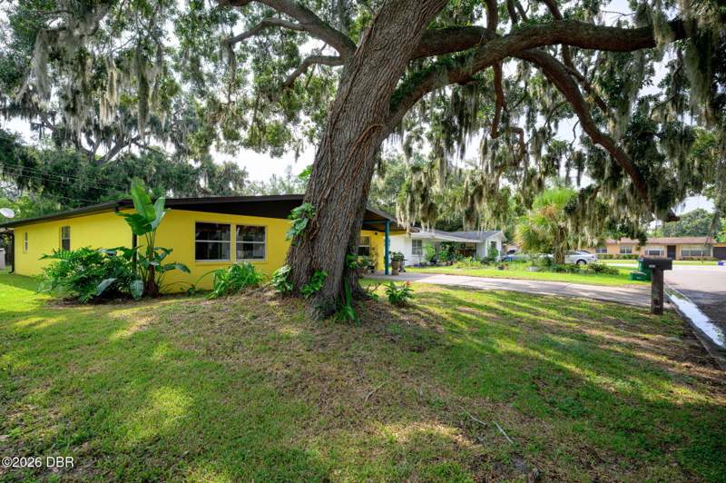 4 bedroom Single Family Residence at 1003 Cherokee Ranch Road, Cherokee Park, Holly Hill — photo 4