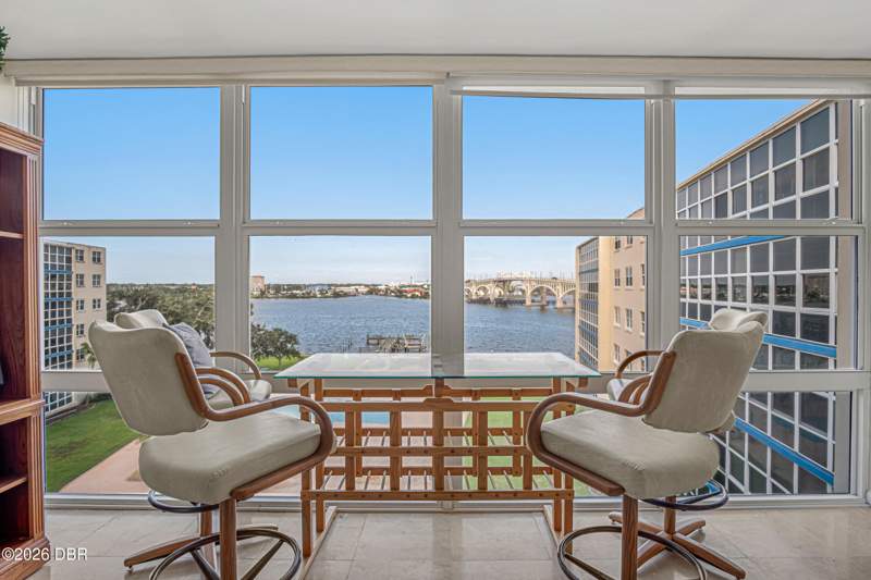 1 bedroom Condominium at 1224 S Peninsula Drive #514, Pendleton Club Condo, Daytona Beach — photo 2